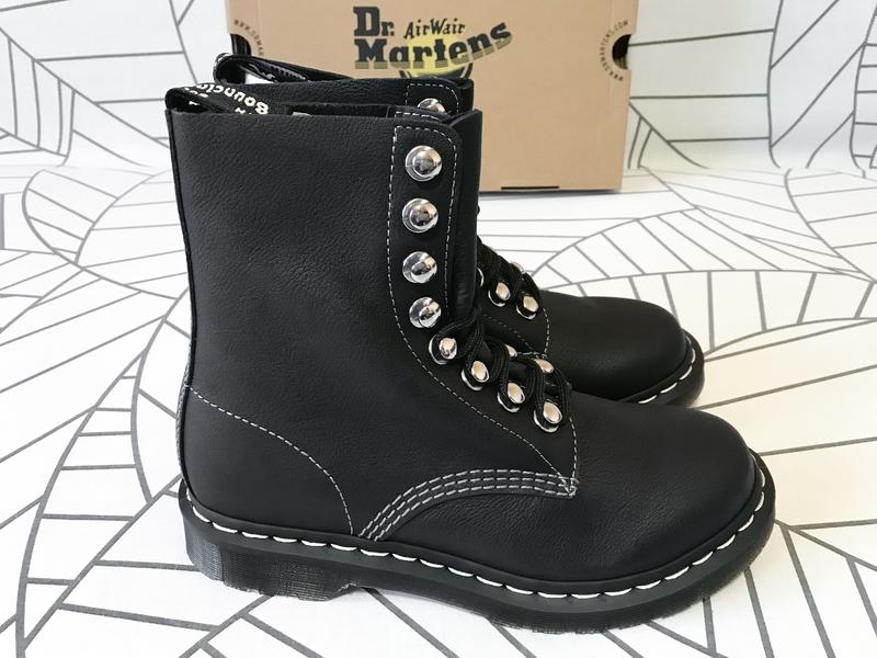 dr martens us7