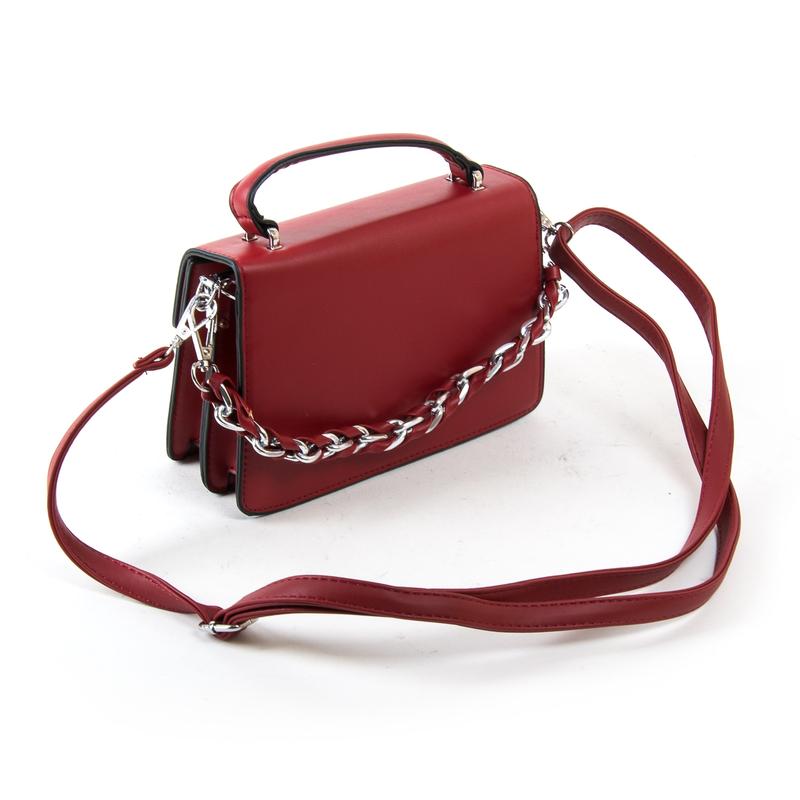 маленькая сумочка на ремешке. сумка с широким ремнем. сумка женская на молнии. сумка женская с карманами снаружи. сумка с наружными карманами женская небольшая.