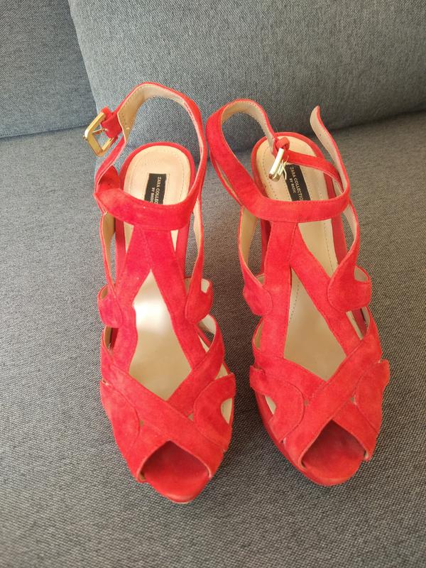 Замшеві сандалі zara — ціна 300 грн у каталозі Босоніжки Купити жіночі ...