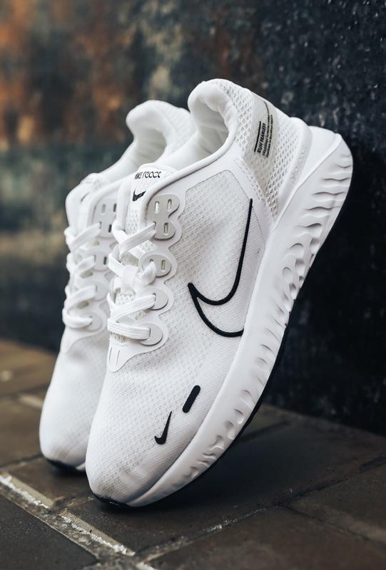 Nike legend react on sale 3 run fearless