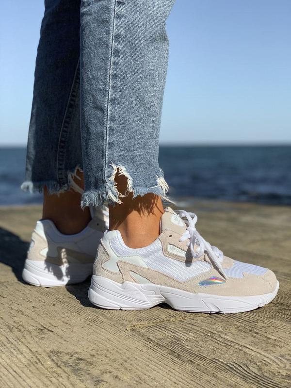 Adidas falcon e hotsell
