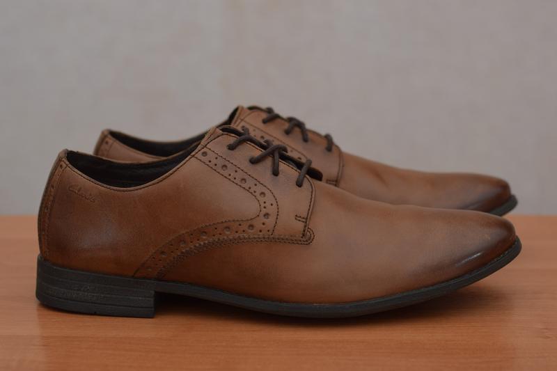 Clarks 42 discount