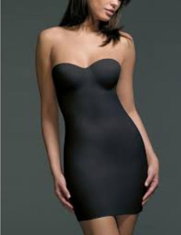 Джанина гаванкар 2022. Облегающий комбинезон женский. Красивые облегающие платья. Плотно облегающих. Корсет с глубоким декольте.