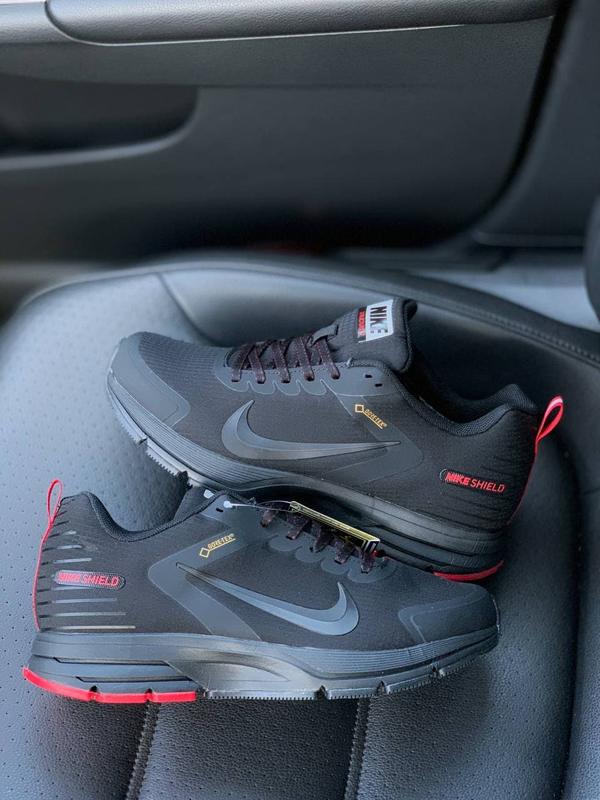 Nike shield cheap structure 17