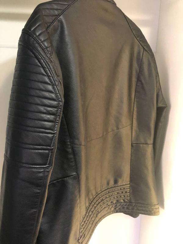 Bershka мужская кожаная куртка (xxl) — цена 1100 грн в каталоге Куртки ✓  Купить мужские вещи по доступной цене на Шафе | Украина #58991937