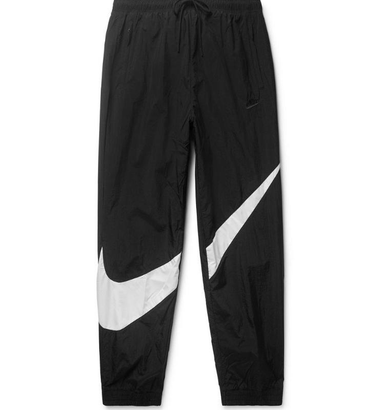 Nike big hot sale swoosh