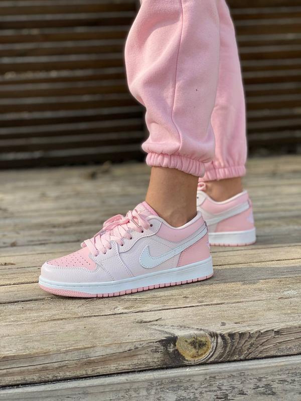 Retro 1 low store pink