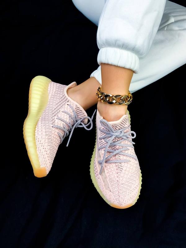 Peach top yeezys 350
