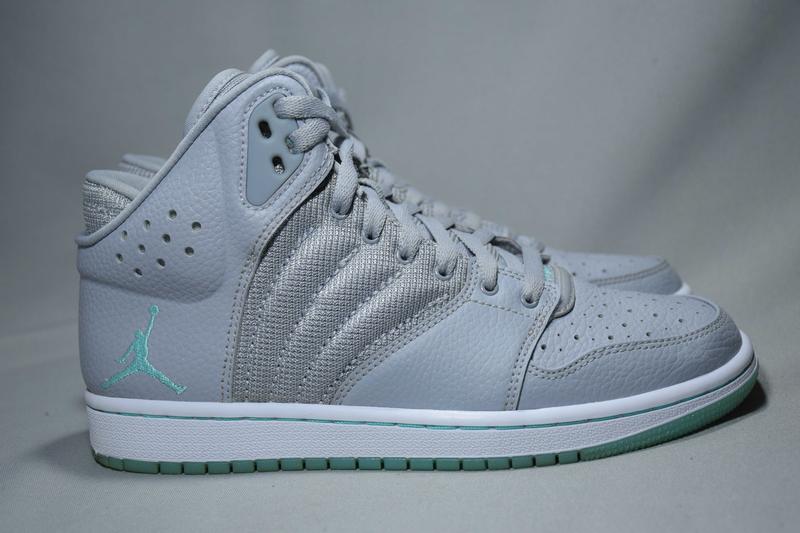Jordan 25 flight 4 premium on sale