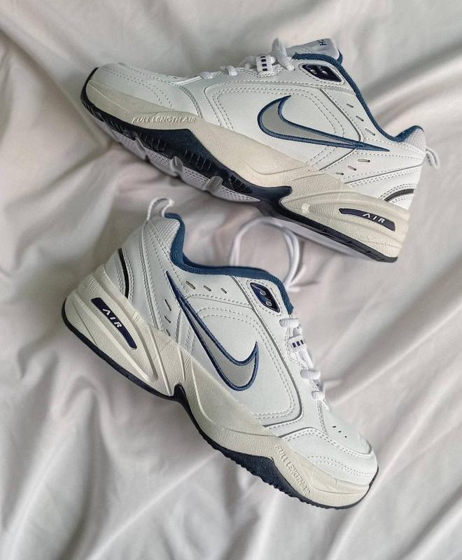 Кроссовки женские, мужские nike air monarch iv белые/синие (найк аир ...