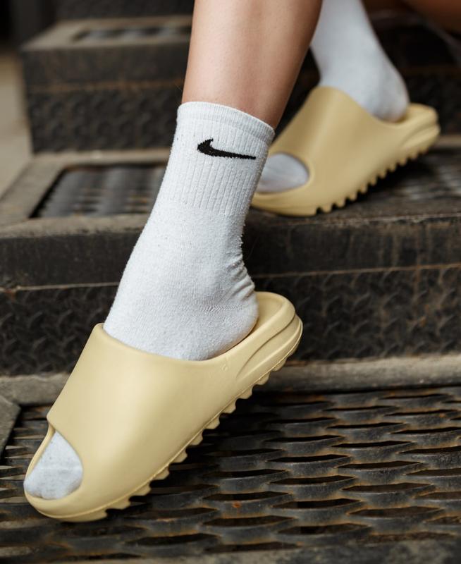 Adidas yeezy slide bone сланці адідас, шльопанці — купити в