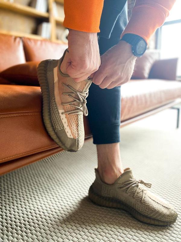 Yeezy 350 Sand Taupe On Feet Vs Fake Yeezy Sand Taupe On Foot