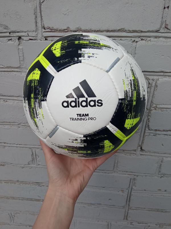 Футбольний м'яч adidas team training pro cz2233 оригінал — ціна 495 грн у  каталозі М'ячі ✓ Купити товари для спорту за доступною ціною на Шафі |  Україна #62282347