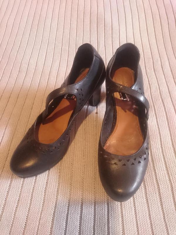 Clarks mary janes discount