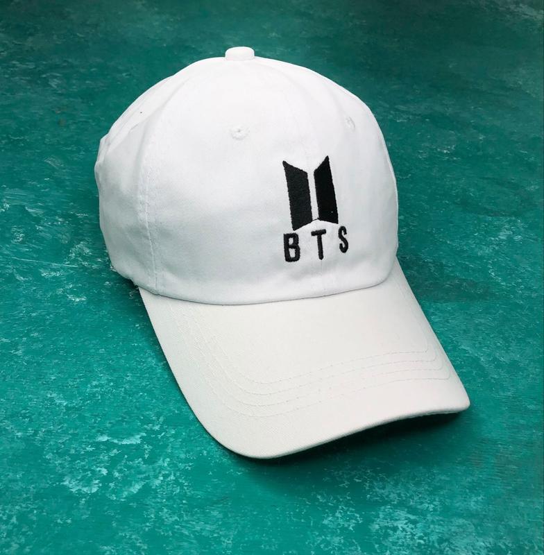 Кепка бейсболка чоловіча жіноча k-pop bts біла — ціна 260 грн у ...