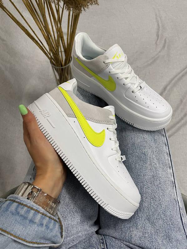 Sneaker Air Force Sage Lemon Yellow Air Force Sage White Lemon