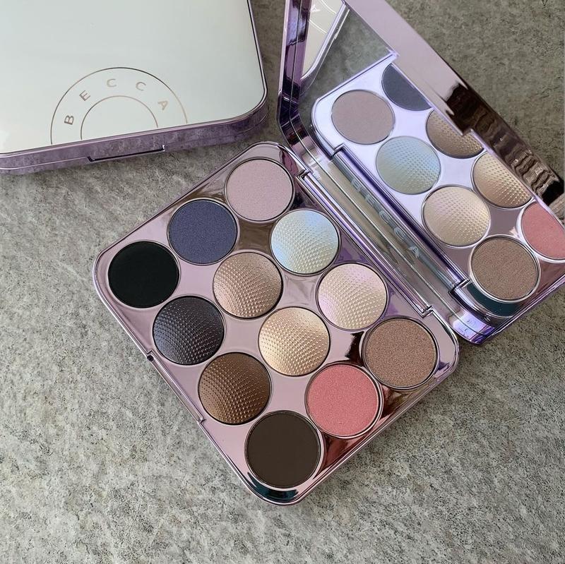 Палетка тіней becca pearl glow — цена 1500 грн в каталоге Тени для век ...
