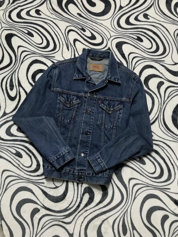 Жіноча джинсова куртка levis — ціна 1000 грн у каталозі Куртки Купити ...