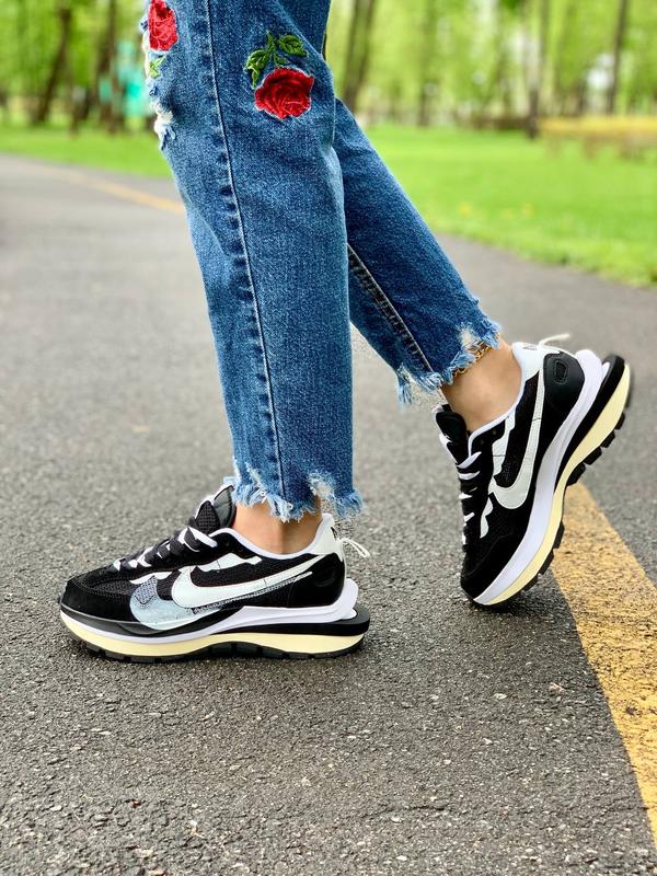 Кросівки кроссовки nike vaporwaffle sport fuschia x sacai black