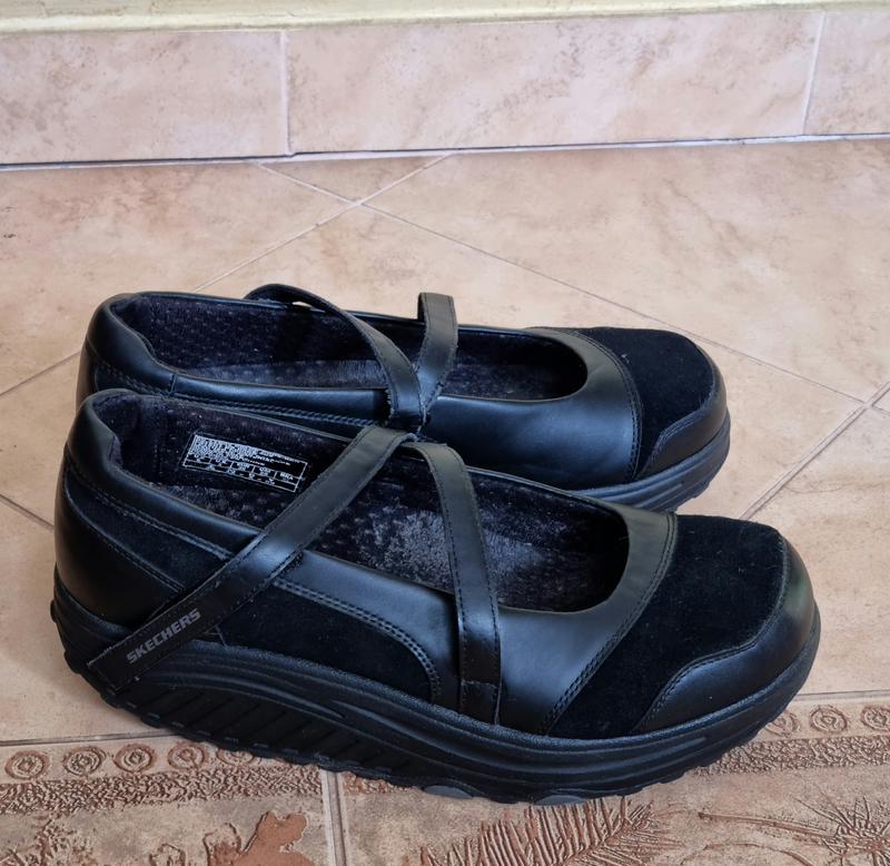Чорні шкіряні спортивні туфлі skechers shape-ups, 38 р. — цена 300 грн ...