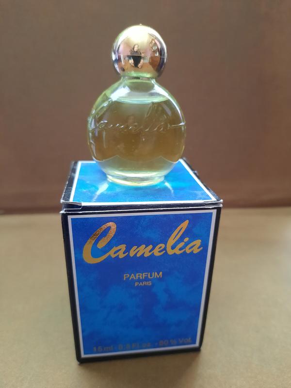 Camelia parfum. Духи camelia - 100 ml. Французские духи камелия. Духи камелия ссср. Духи camelia climat.