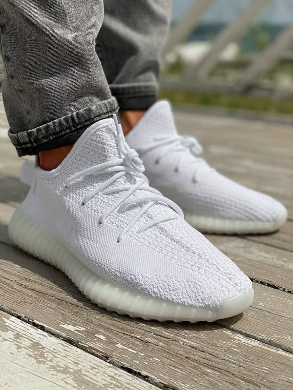 Adidas x yeezy boost 350 v2 cream white кроссовки на лето