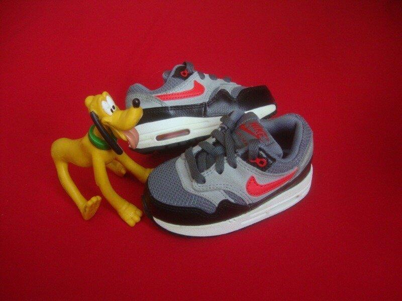 Nike air hotsell max 22