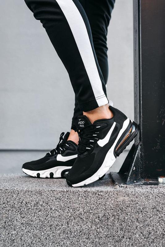 Air max 270 react black store and white