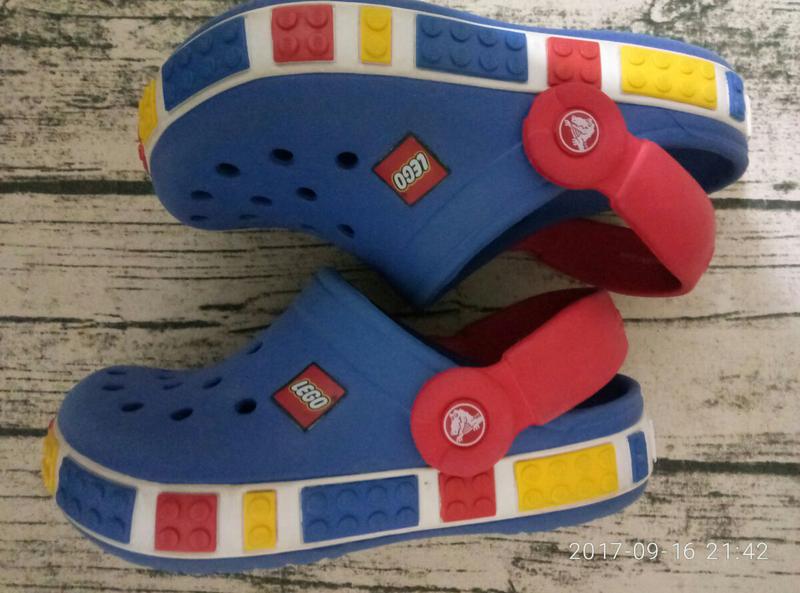 crocs lego original