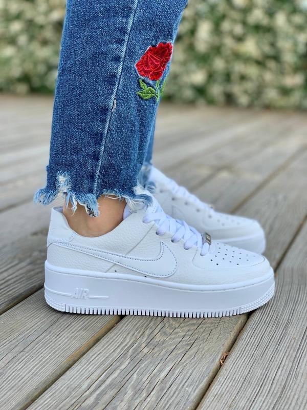White nike air force 1 sage low women's hotsell