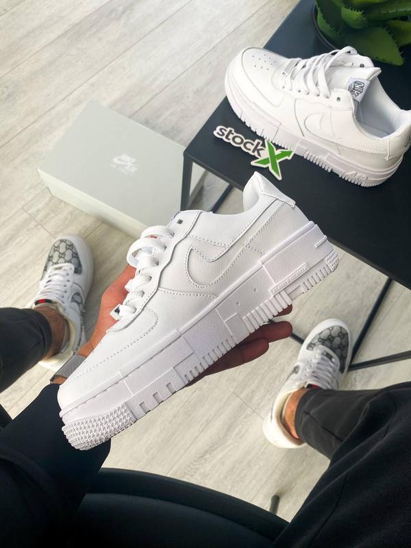 Белые летние кроссовки nike air force новая модель — цена 1800 грн в ...