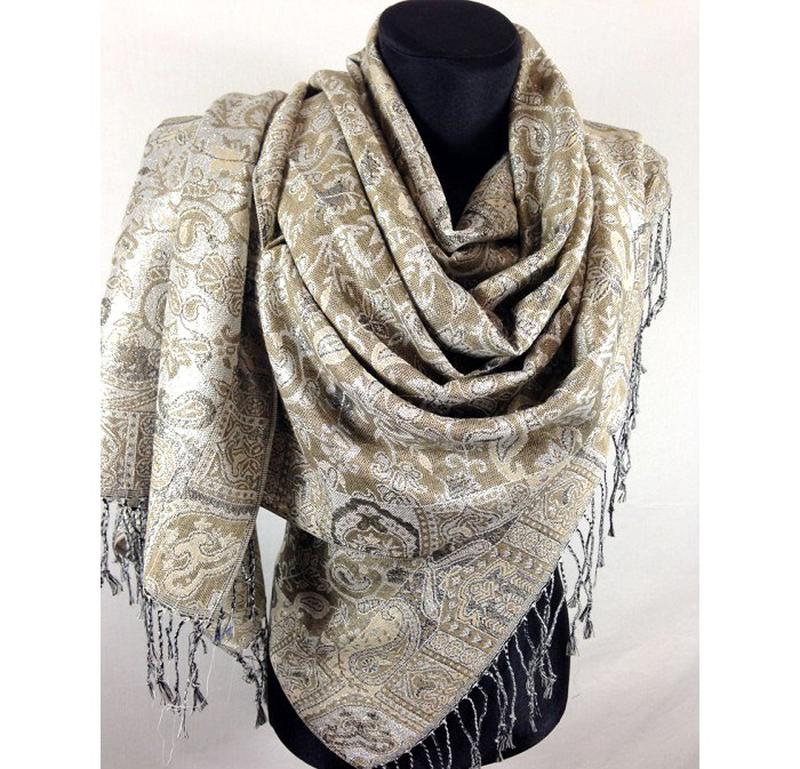 палантин с золотой нитью. палантин женский. палантин с люрексом. палантин. шарф черный с люрексом.