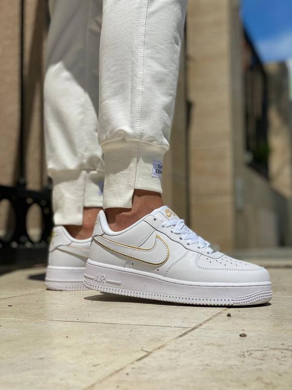 nike air force essential white