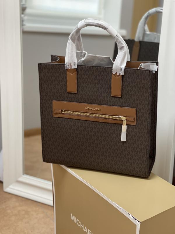kenly large signature logo tape tote