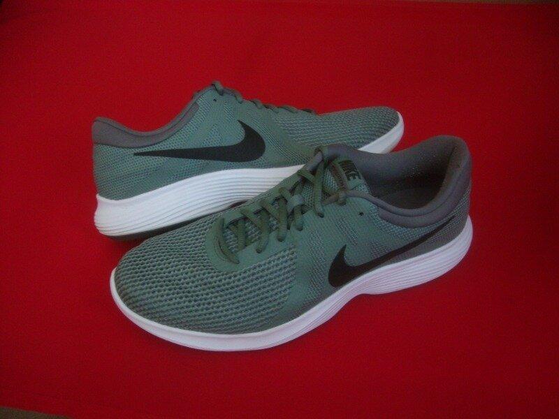 Кроссовки nike revolution 4 оригинал 46-47 размер 31 cm — цена 1399 грн в  каталоге Кроссовки ✓ Купить мужские вещи по доступной цене на Шафе |  Украина #70938845