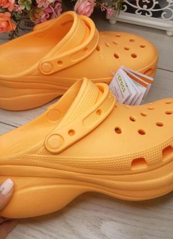 Crocs best sale bae cantaloupe