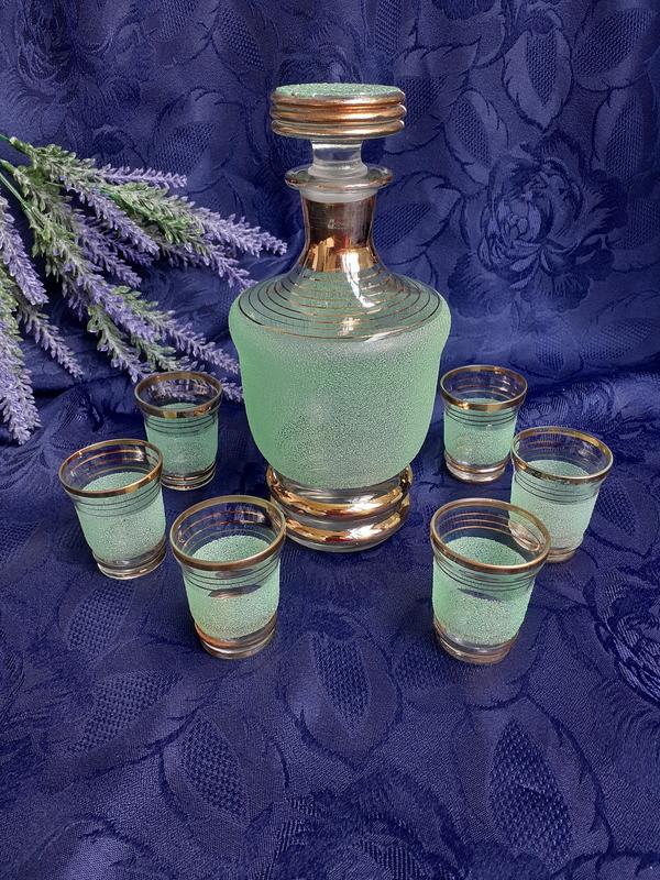 стопки резные. набор 7 предметов графин + 6 стопок "лоза" eav116-1160/837/s. графин 500мл. неман графин марганцевое стекло. графин со стопками.