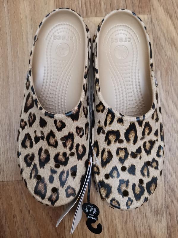 Crocs freesail shop leopard