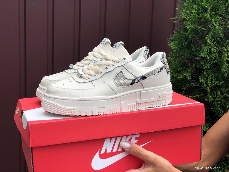 Кроссовки женские найки nike air force белые — цена 1299 грн в каталоге ...