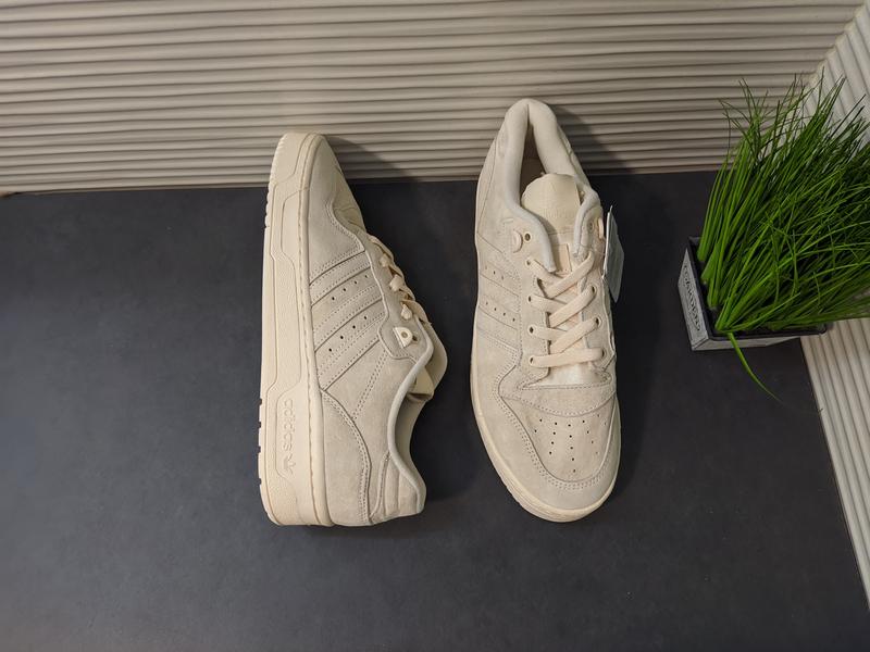 Кросівки adidas rivalry low ee7062 кроссовки — цена 1650 грн в каталоге  Кроссовки ✓ Купить мужские вещи по доступной цене на Шафе | Украина  #72474916