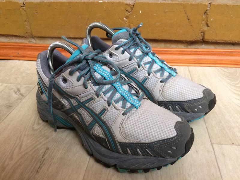 asics gel moriko