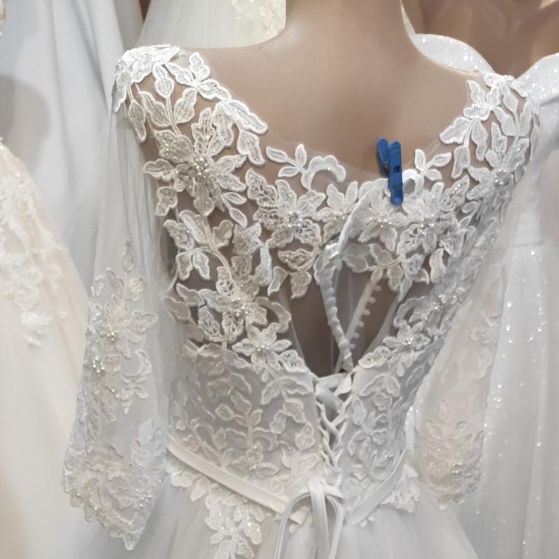 Свадебное платье вышивкой из бисера — ціна 4000 грн у каталозі Весільні  сукні ✓ Купити жіночі речі за доступною ціною на Шафі | Україна #74248990