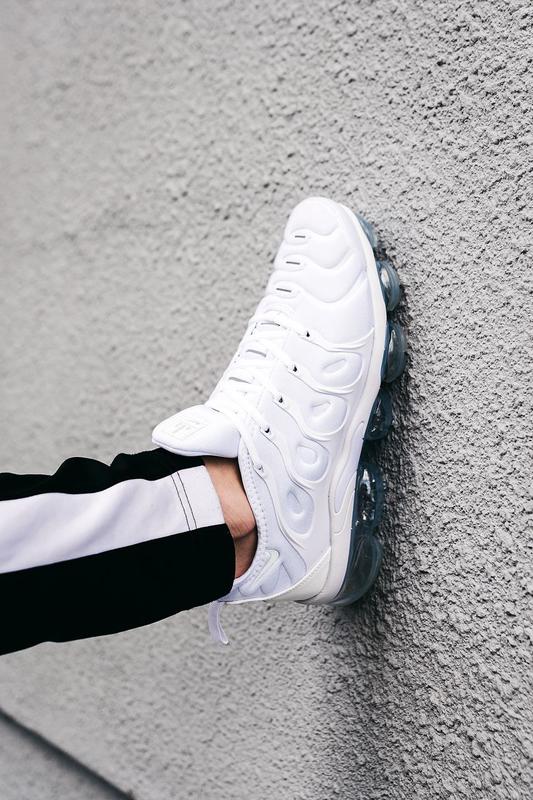 Tn vapormax plus store white