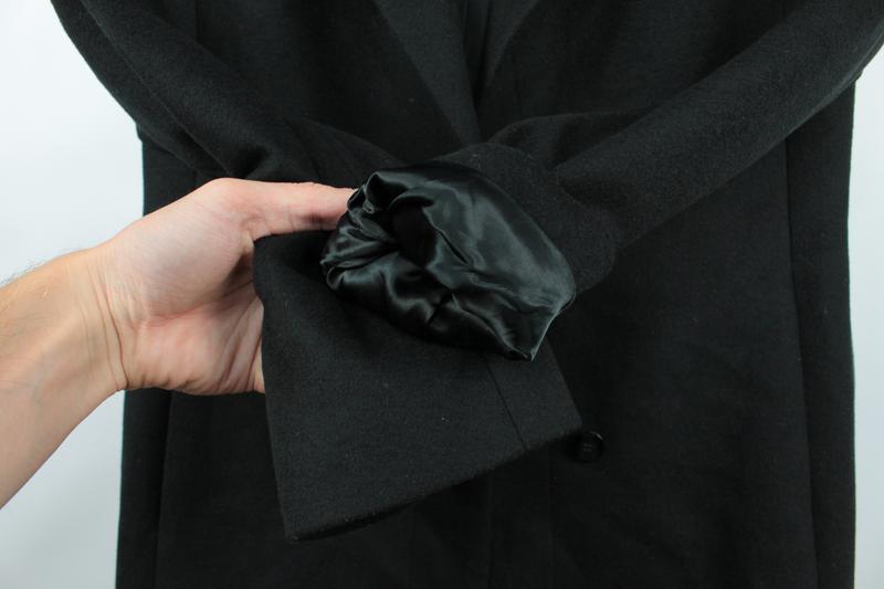 Шикарное классическое пальто hugo boss cepina wool cashmere coat — цена  3800 грн в каталоге Пальто ✓ Купить женские вещи по доступной цене на Шафе  | Украина #74910482
