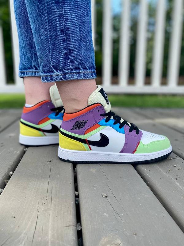 Jordan retro store 1 colors