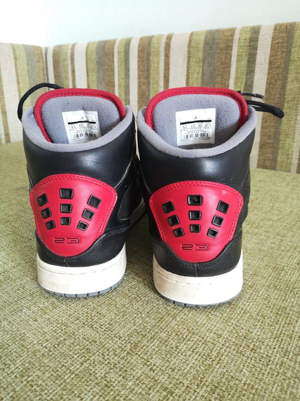 Jordan flight noir hotsell