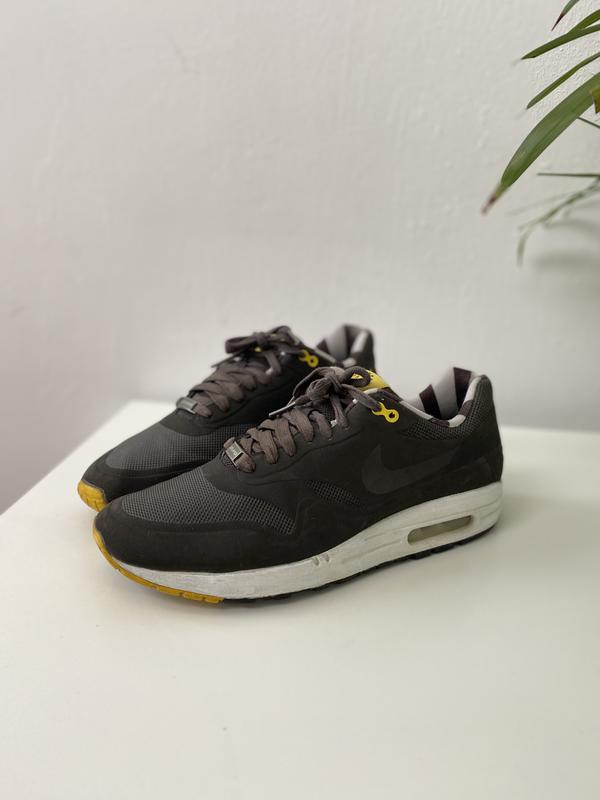 Air max 1 store turf