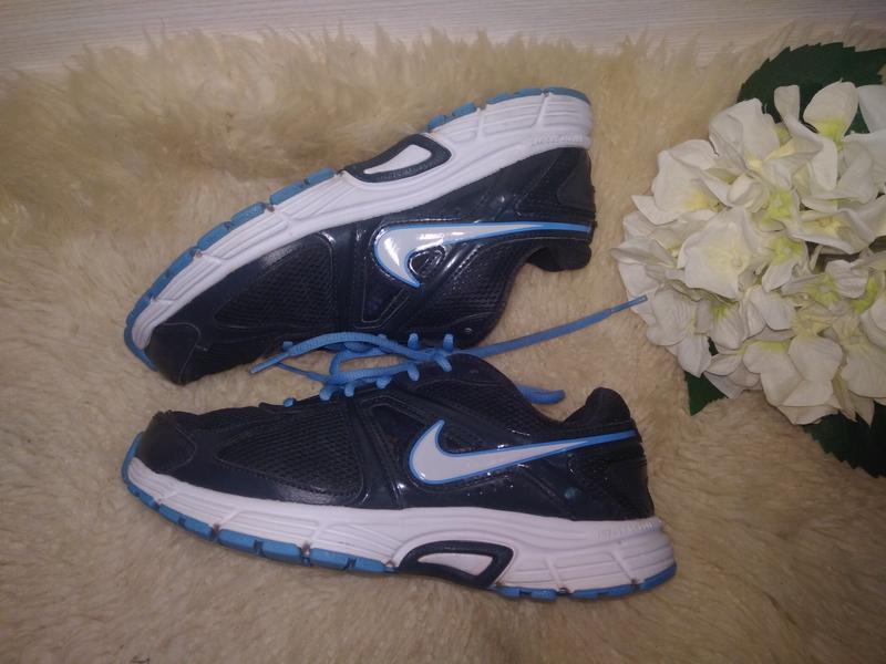 nike impact groove running shoes