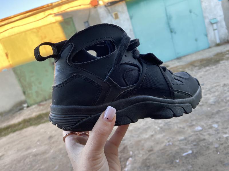 Nike air trainer huarache blackout deals