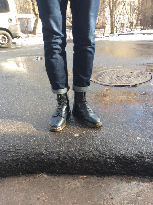 doc martens navy blue 1460